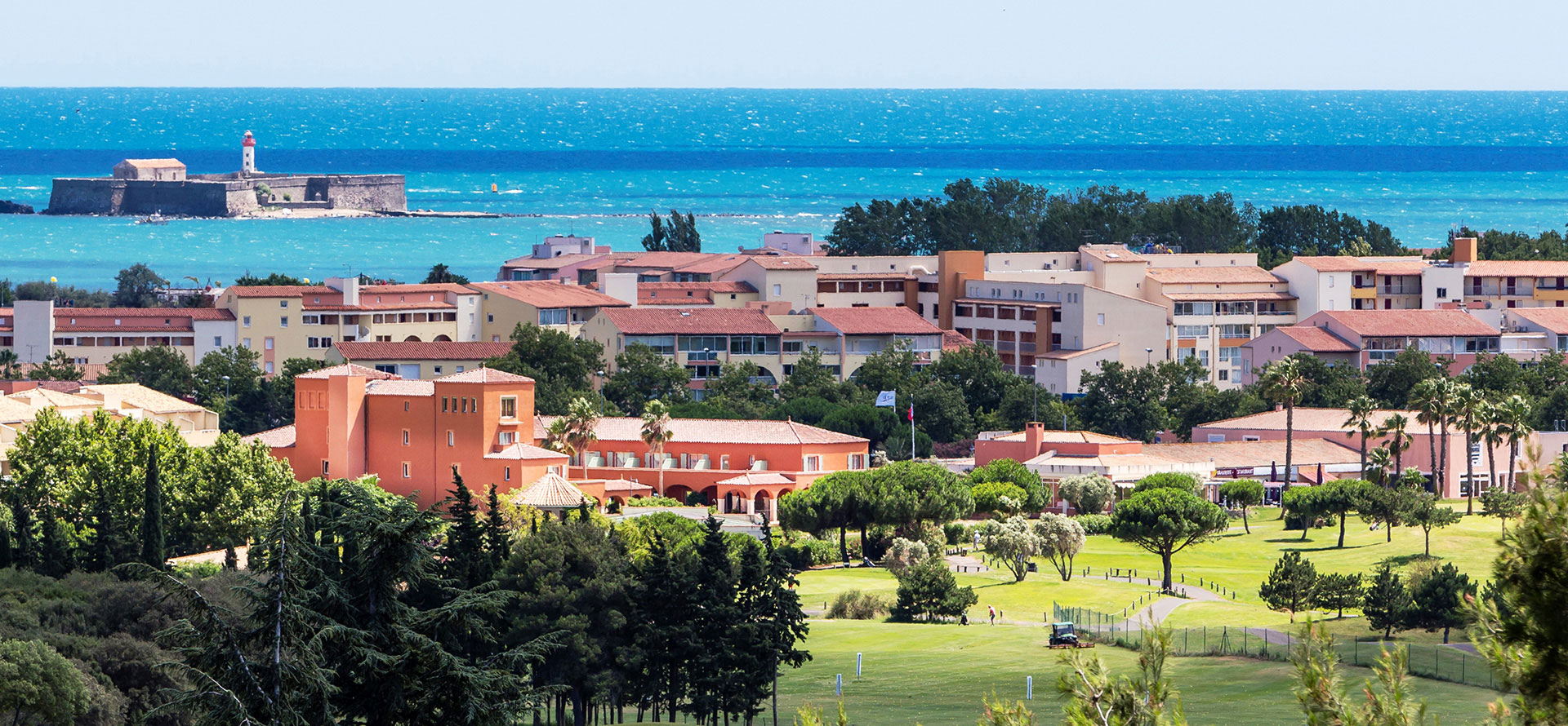 Vue générale du Palmyra Golf, hôtel 4 étoiles dans l’Hérault, au Cap d’Agde